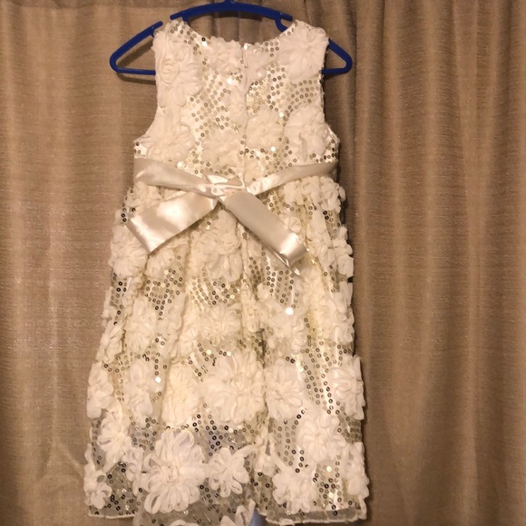 Toddler size 3T formal dress. - Picture 2 of 5
